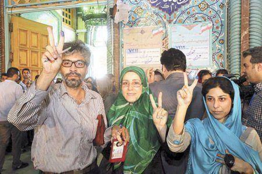 Los iran�es votaron en avalancha