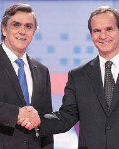 La derecha, como siempre pero por TV