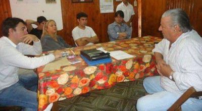 Azula escuch� planteos de productores de Tres Isletas