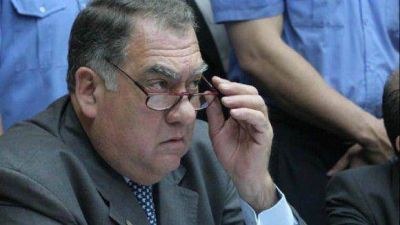 El rector de la UNT dispuso cambios en su gabinete