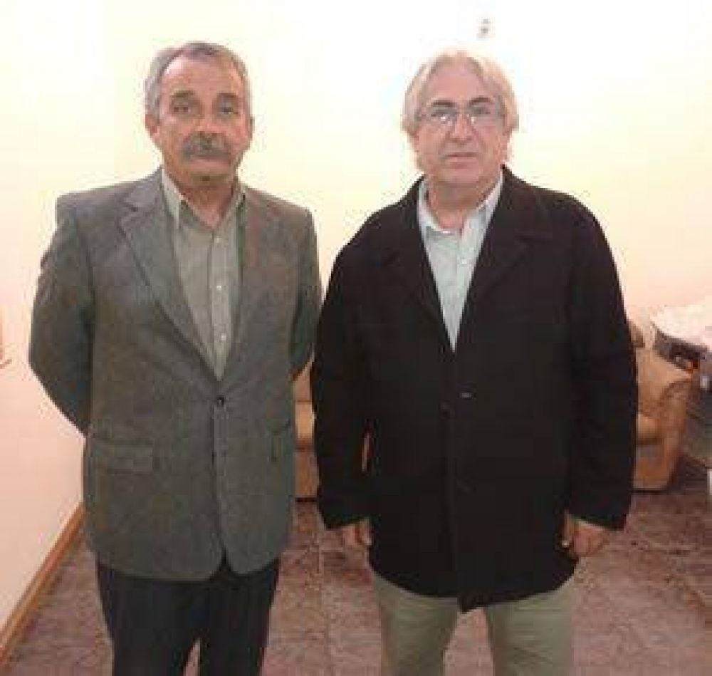  Comerciantes se unieron en c�mara regional