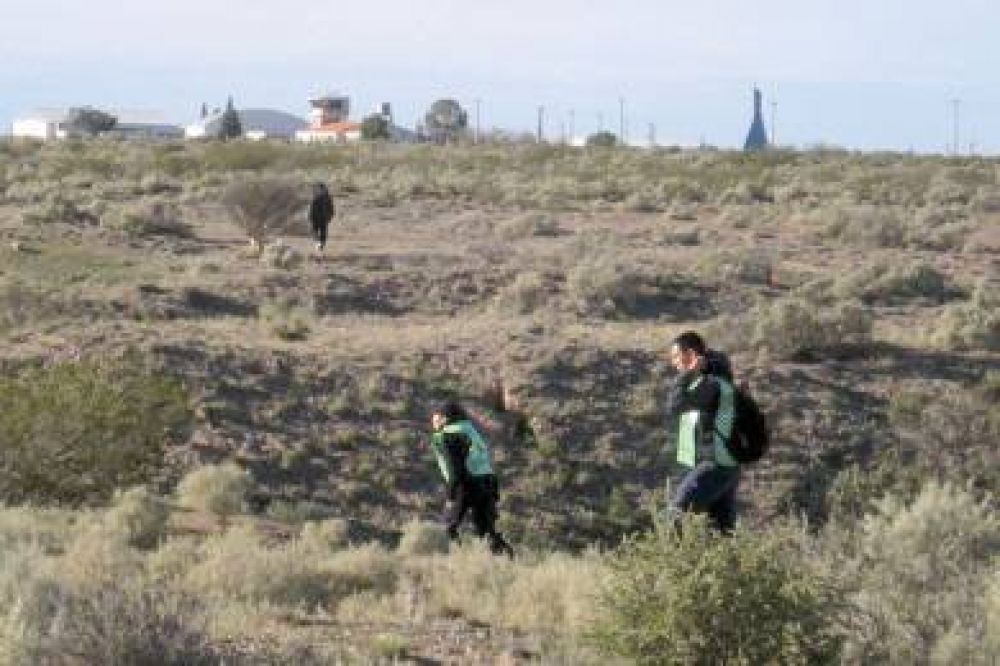 Encuentran sangre en una cantera en el rastrillaje por el chico desaparecido