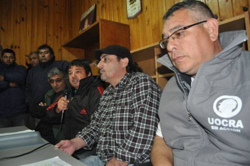 Conflicto laboral paraliza obra municipal en G�emes: