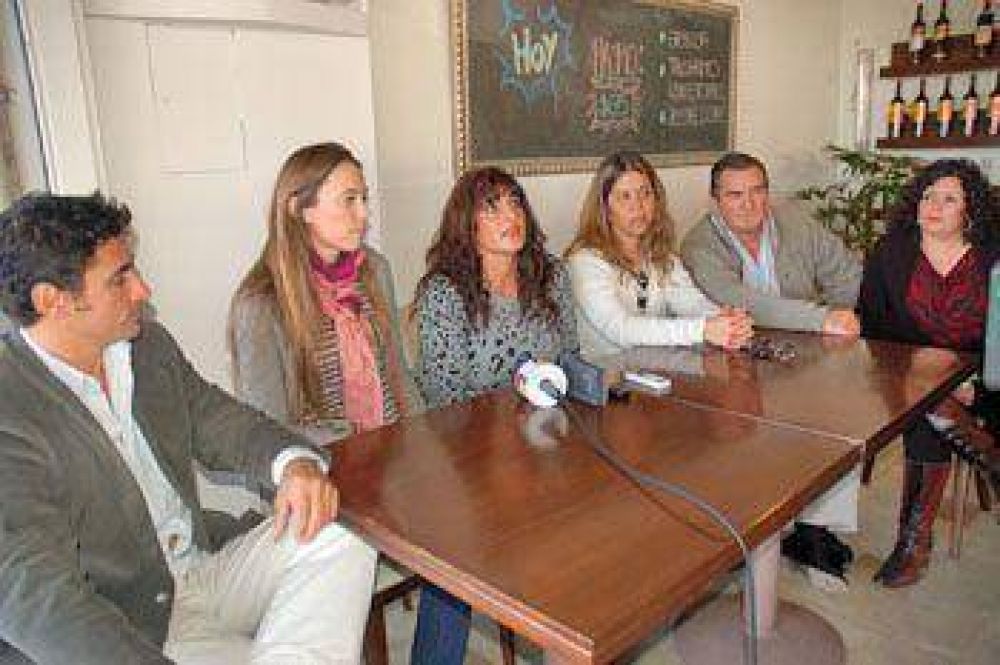 Natalia Gambaro: �Tenemos que fijar un l�mite a esta manera de gobernar�