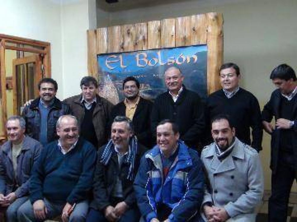 Intendentes del FpV tienen sus candidatos