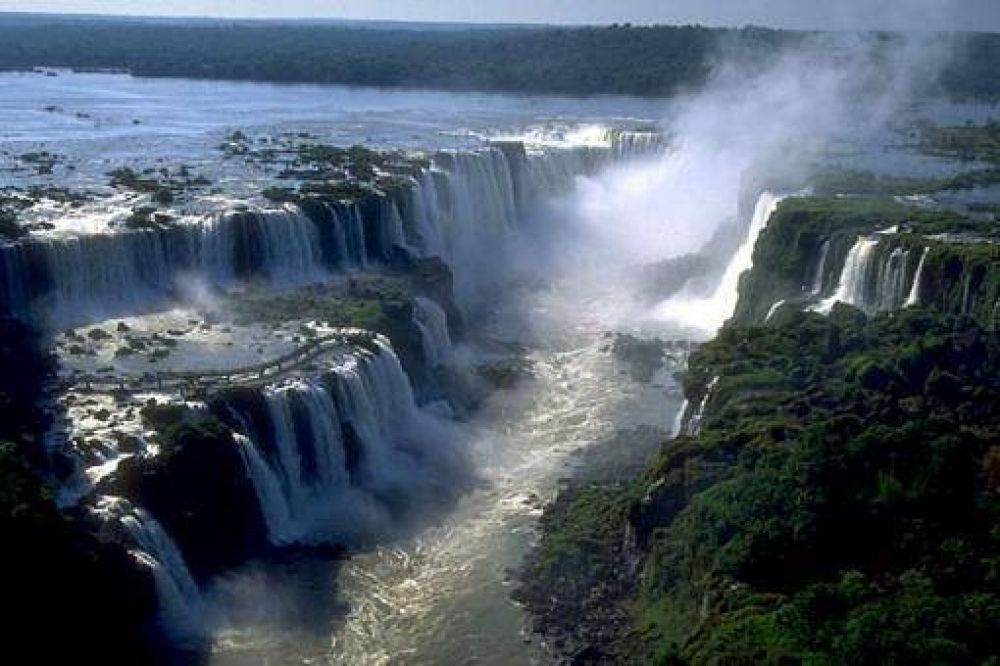 Turismo distingui� a las Cataratas del Iguaz� como �destino accesible�