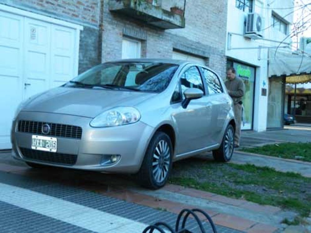 Choque en la esquina de Hip�lito Yrigoyen y Necochea 
