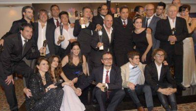 Graduados podr�a tener su segunda temporada en 2014
