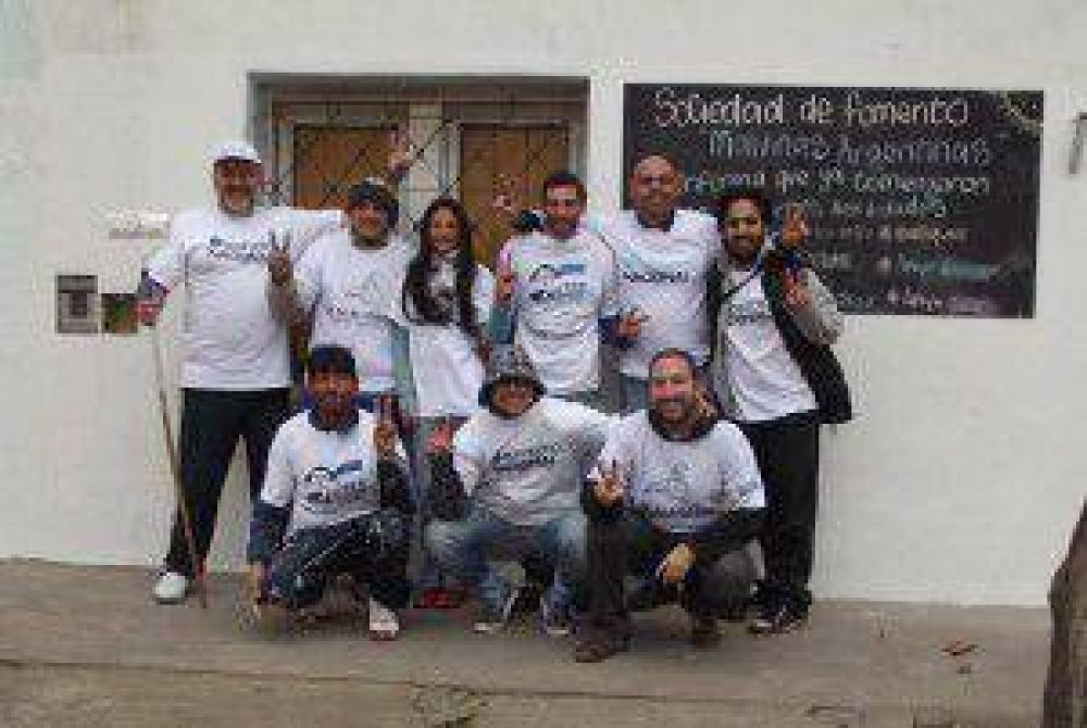Militantes de �La Scalabrini� reacondicionaron la sociedad de fomento Malvinas Argentinas