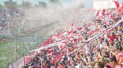 Uni�n se despide de Primera ante su propia gente
