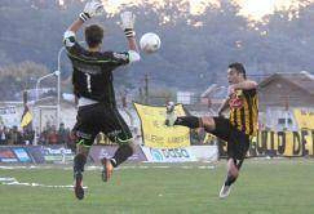 Santamarina busca dar el primer paso hacia la final