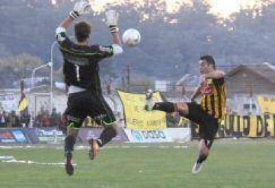 Santamarina busca dar el primer paso hacia la final