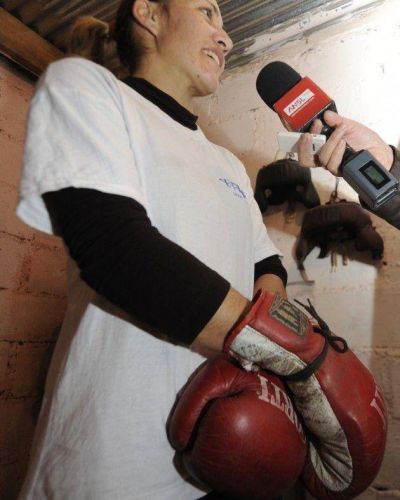 La historia de la mujer que conoci� el boxeo cuando se enamor�