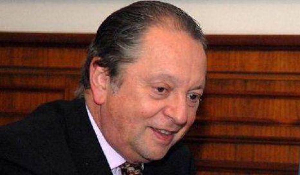 Terragno con cr�ticas a Randazzo por los trenes