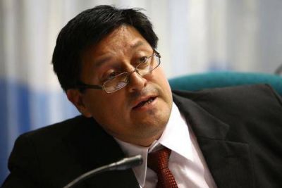 G�anes sobre Ivovich: �De oportunista de la pol�tica a pol�tico oportunista�