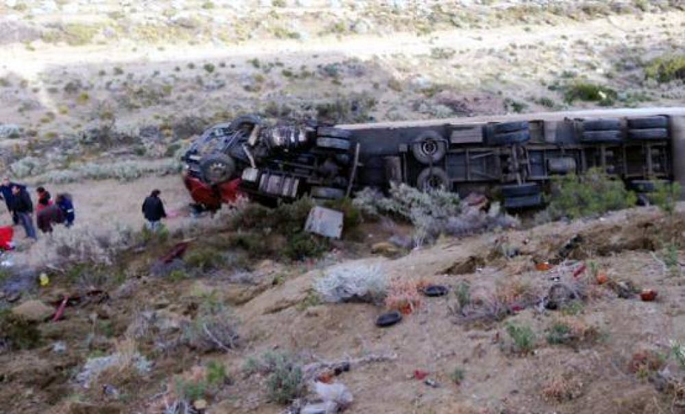 Conductor que sali� de R�o Gallegos con su cami�n volc� en la ruta Nacional N� 3