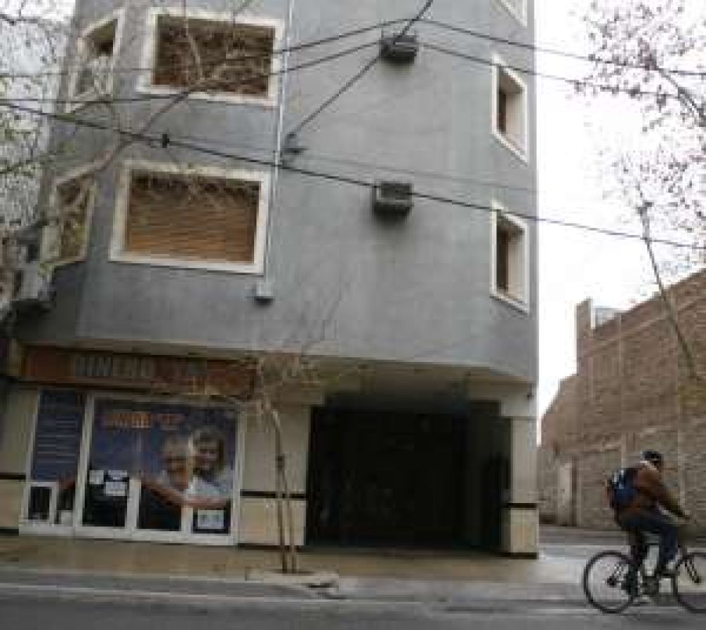 Sin violencia, roban $100.000 de un departamento c�ntrico