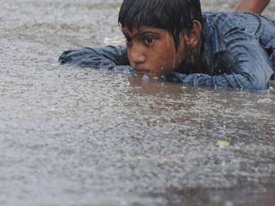 Al menos 30 muertos por inundaciones en India