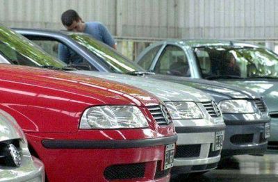 Cayeron un 4,36% las ventas de autos usados en TDF