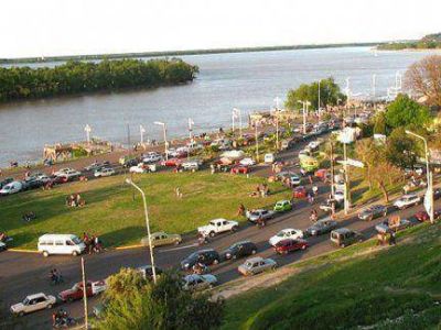 �Con el Bicentenario arranca la transformaci�n de Paran�, afirm� la Intendenta  