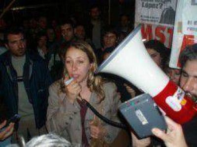 Elecciones 2013: Myriam Bregman y N�stor Pitrola, los candidatos bonaerenses del Frente de Izquierda