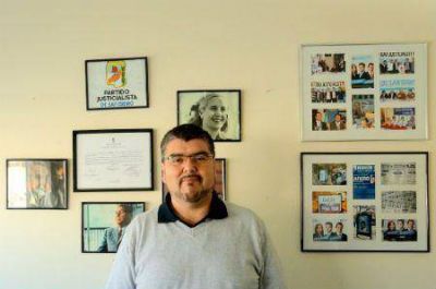 "Estamos hablando con todos los sectores del peronismo para encontrar los acuerdos necesarios"