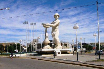 �El PJ Caleta Olivia adeuda 1 mill�n de pesos y acusan al FVS y Rub�n Contreras por mala administraci�n�