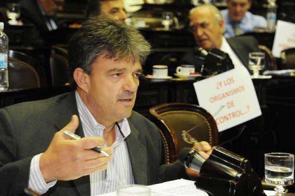 Forte quiere renovar su banca en el Congreso
