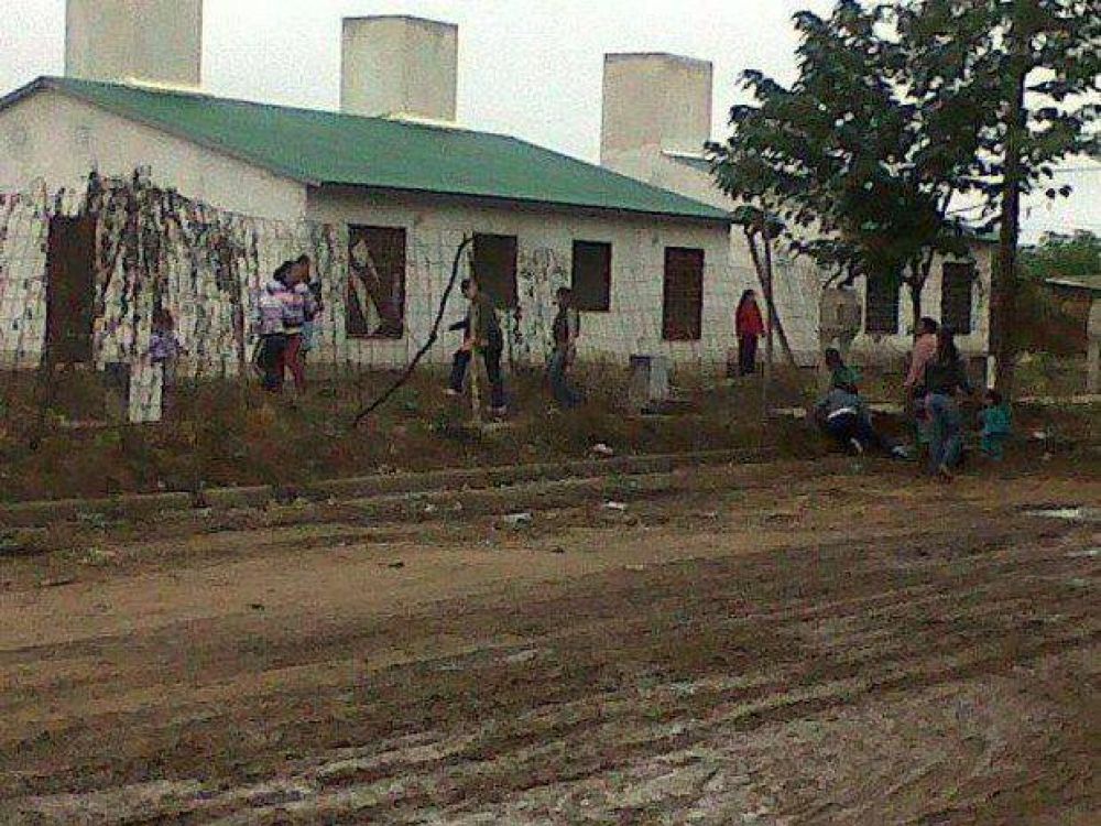 Usurparon 60 casas del IPV en Embarcaci�n