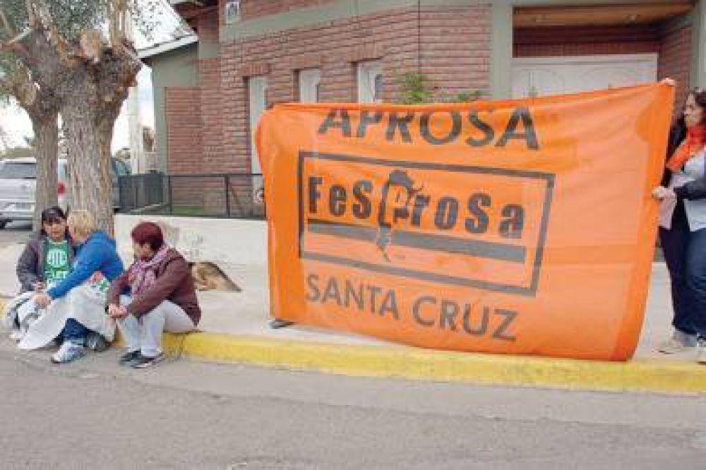 Profesionales de la salud, determinaron realizar un paro por 72 horas.