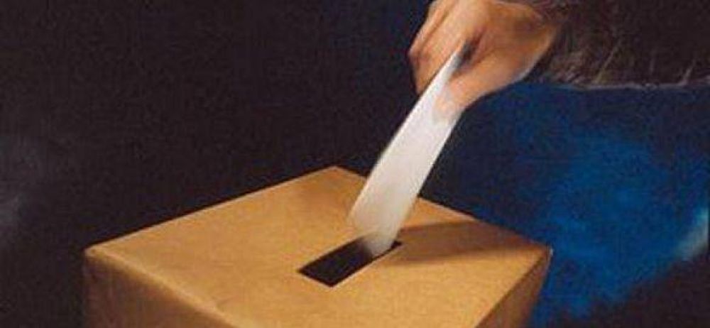Denuncian irregularidades en la elecci�n del Defensor del Pueblo