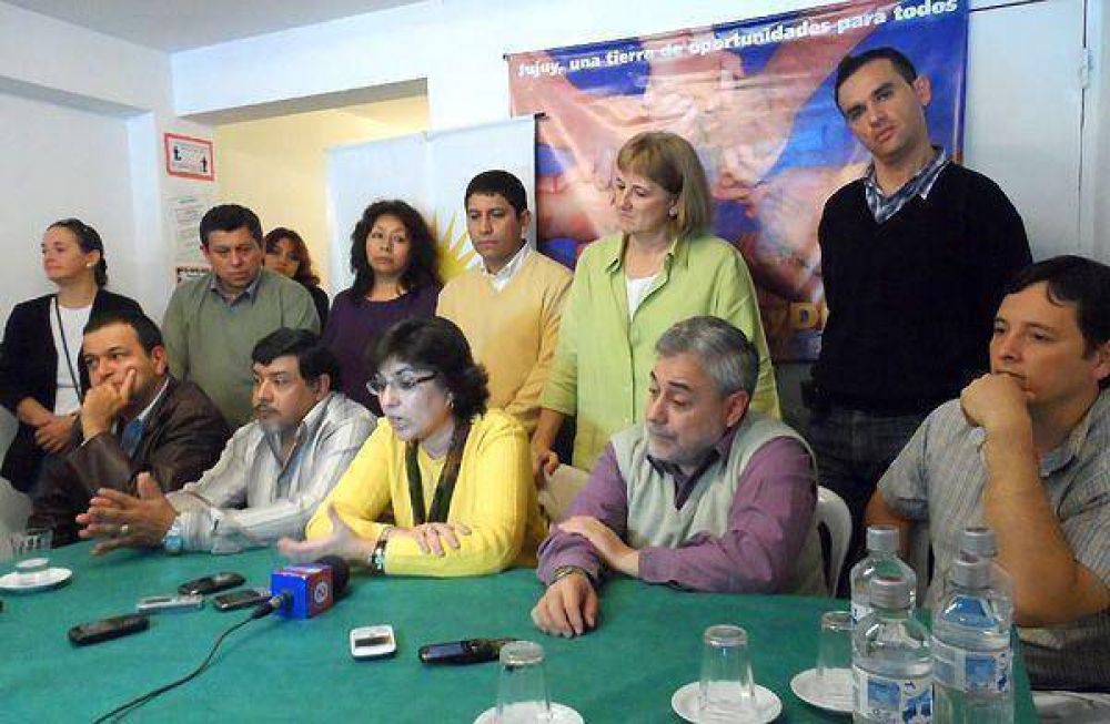 Presentaron en sociedad al frente �Con FE en Jujuy�