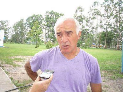 Mario G�mez dice que hay que comprar buenos jugadores