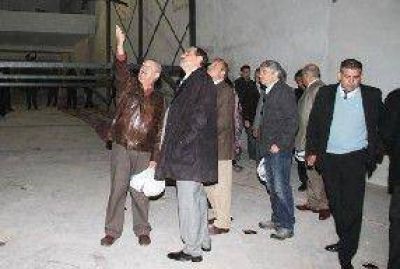 Alperovich destac� las inversiones en hoteler�a para fortalecer el turismo
