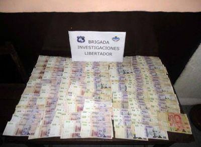 Recuperan once mil pesos en un caso de �auto-robo�
