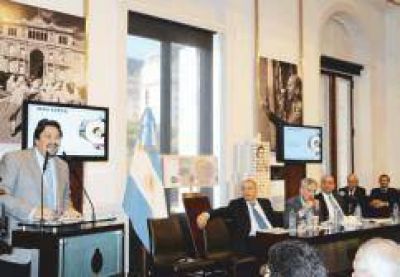 Closs firm� acuerdos para obras en Misiones por casi 400 millones