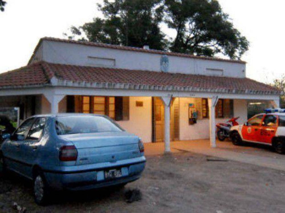 Un obrero de la construcci�n muri� esta tarde al caer desde un tinglado de un galp�n en obra