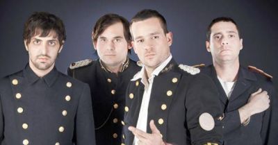 Tan Bi�nica, una banda que swing propio, actuar� en Posadas