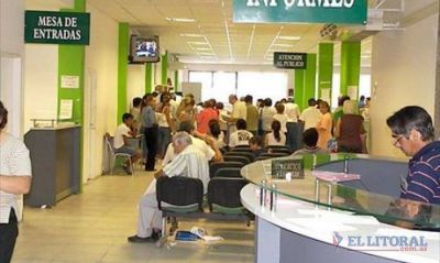 El Gobierno provincial inicia el proceso de regularizaci�n laboral anunciado