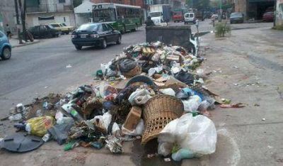 Denuncian falta de recolecci�n en la Villa 21