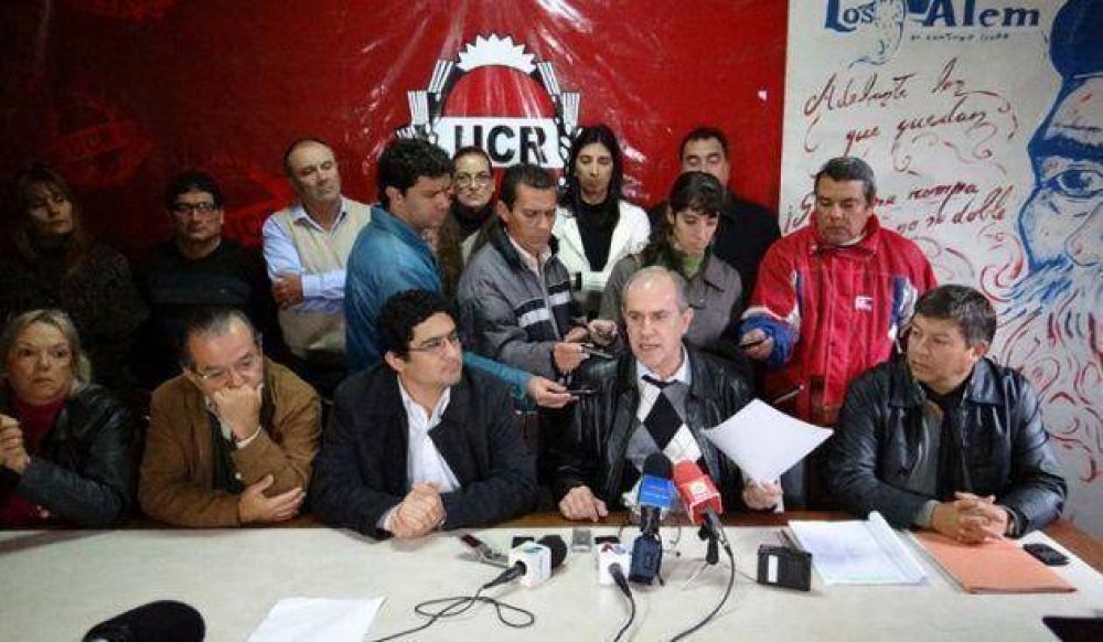 El NEA disidente denunci� que la UCR elev� a 33 por ciento el cupo para obtener minor�a