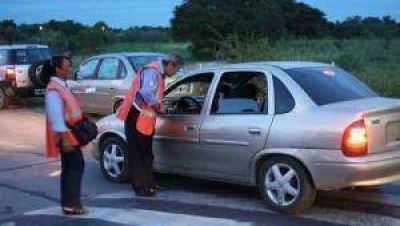 Secuestran 74 rodados y detienen a 2 personas durante controles de alcoholemia