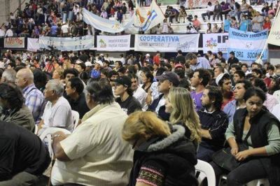 Finaliz� anoche el Segundo Encuentro Regional de Dirigentes de la Econom�a Solidaria