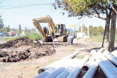 Nueva conexi�n cloacal en barrio Villa Industrial