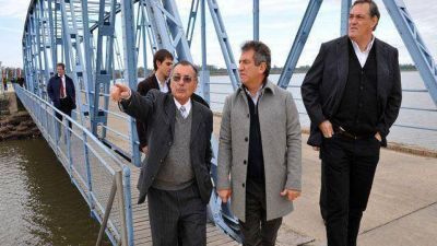 Intendente radical dijo que Urribarri "est� transformando la provincia"	