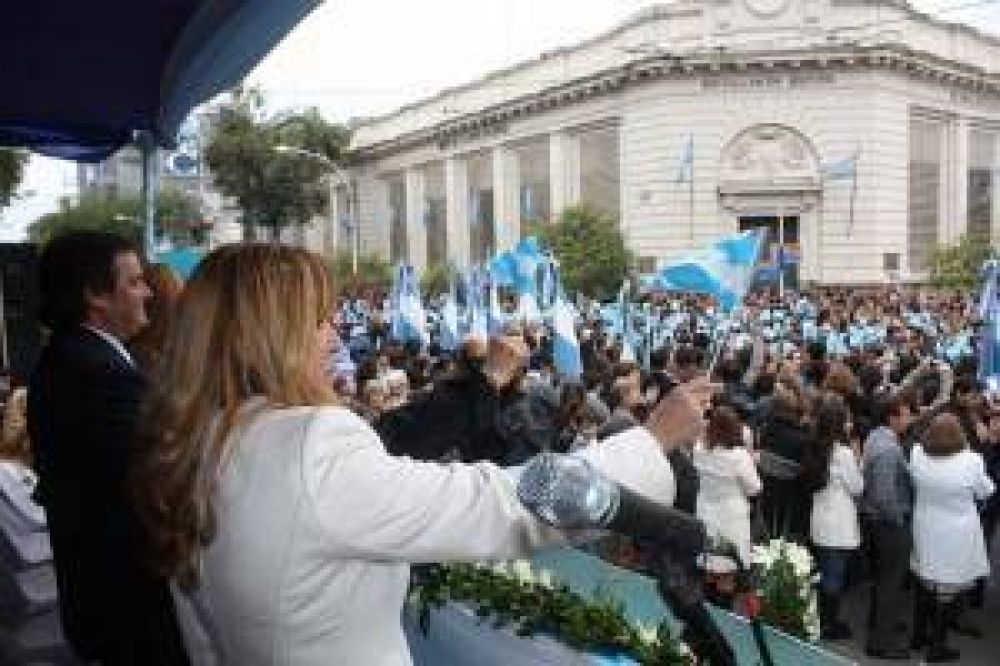 Actos en Resistencia por el D�a de la Bandera