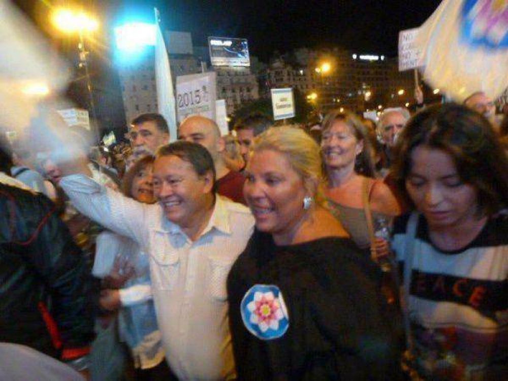 Lilito denuncia acuerdo P�rez-Massa