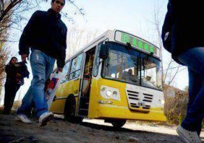 Tras 6 d�as, vecinos de Confluencia recuperar�n el transporte p�blico 