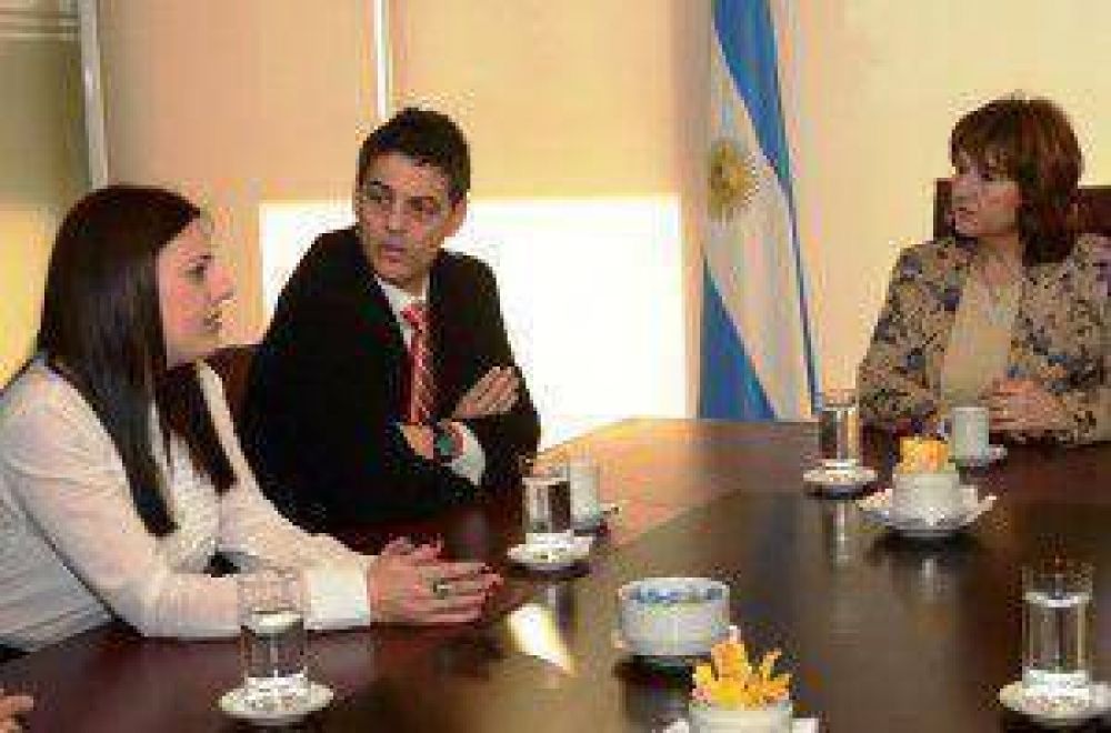 El fiscal, la prostituci�n y las damas pol�ticas