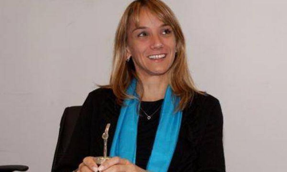 Malena Massa: �Los pol�ticos tenemos que sentarnos m�s seguido y bajar un poco el copete�